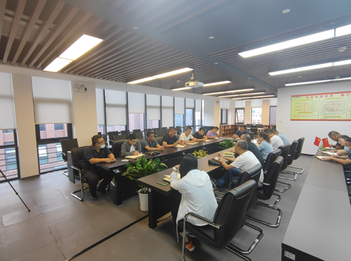关于认真做好 整体环境保护部署工作 路鹏达公司组织召开环境保护工作部署会