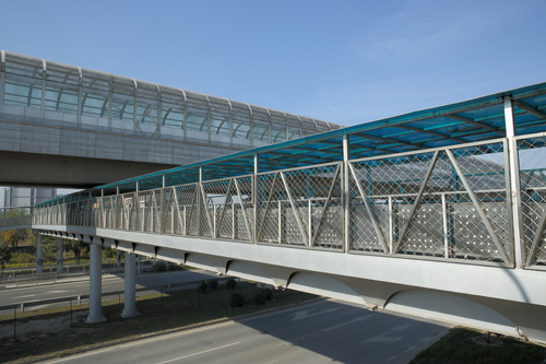 沙河高教园区跨南丰路人行过街天桥