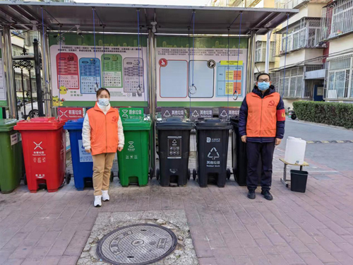 路鹏达党支部开展党员服务日