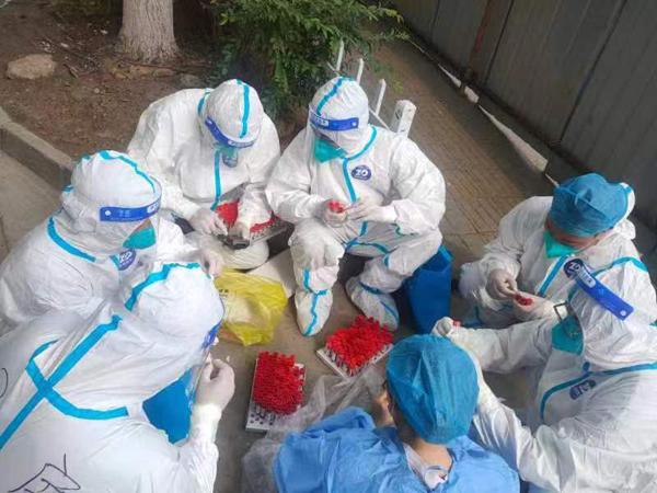 支援下沉守初心 抗击疫情有担当