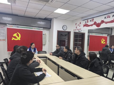 新春送温暖 共建促和谐